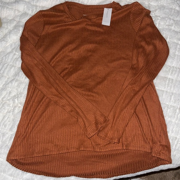 American Eagle - Picture 1 of 1